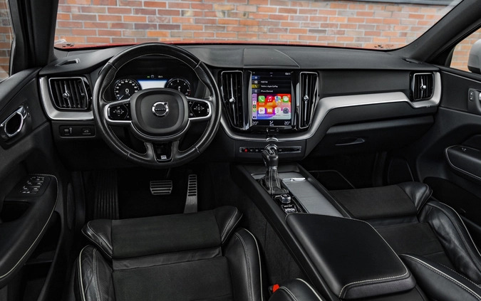 Volvo XC 60 cena 125900 przebieg: 133628, rok produkcji 2018 z Recz małe 781